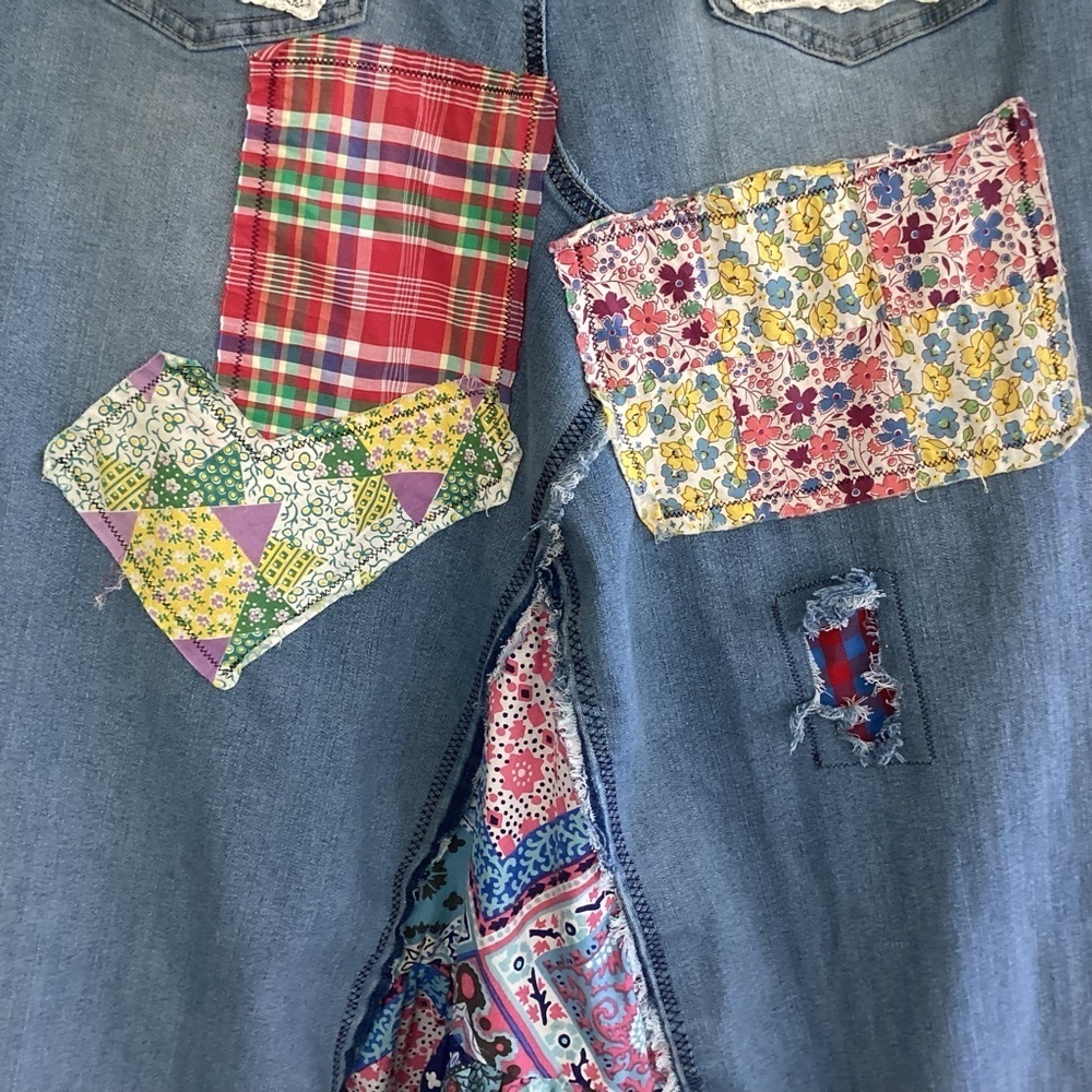 Upcycled denim jean patchwork / button embellished boho cottagecore maxiskirt 29 - Picture 13 of 15
